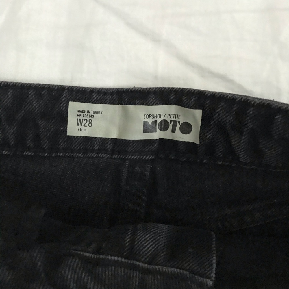 Topshop Ripped High Rise Denim Shorts - Picture 10 of 11